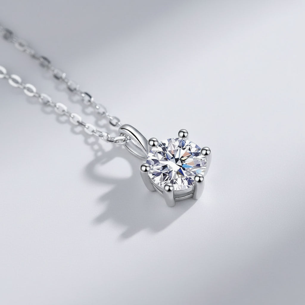 Colar Solitário Moissanite D/VVS1 em Prata Esterelina 925 - "Chama Eterna"